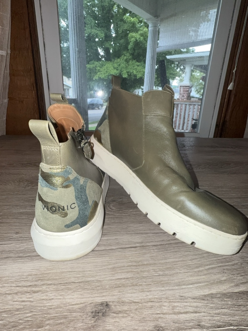 Vionic Olive Green Leather Platform Chelsea Booties with Camo Heel